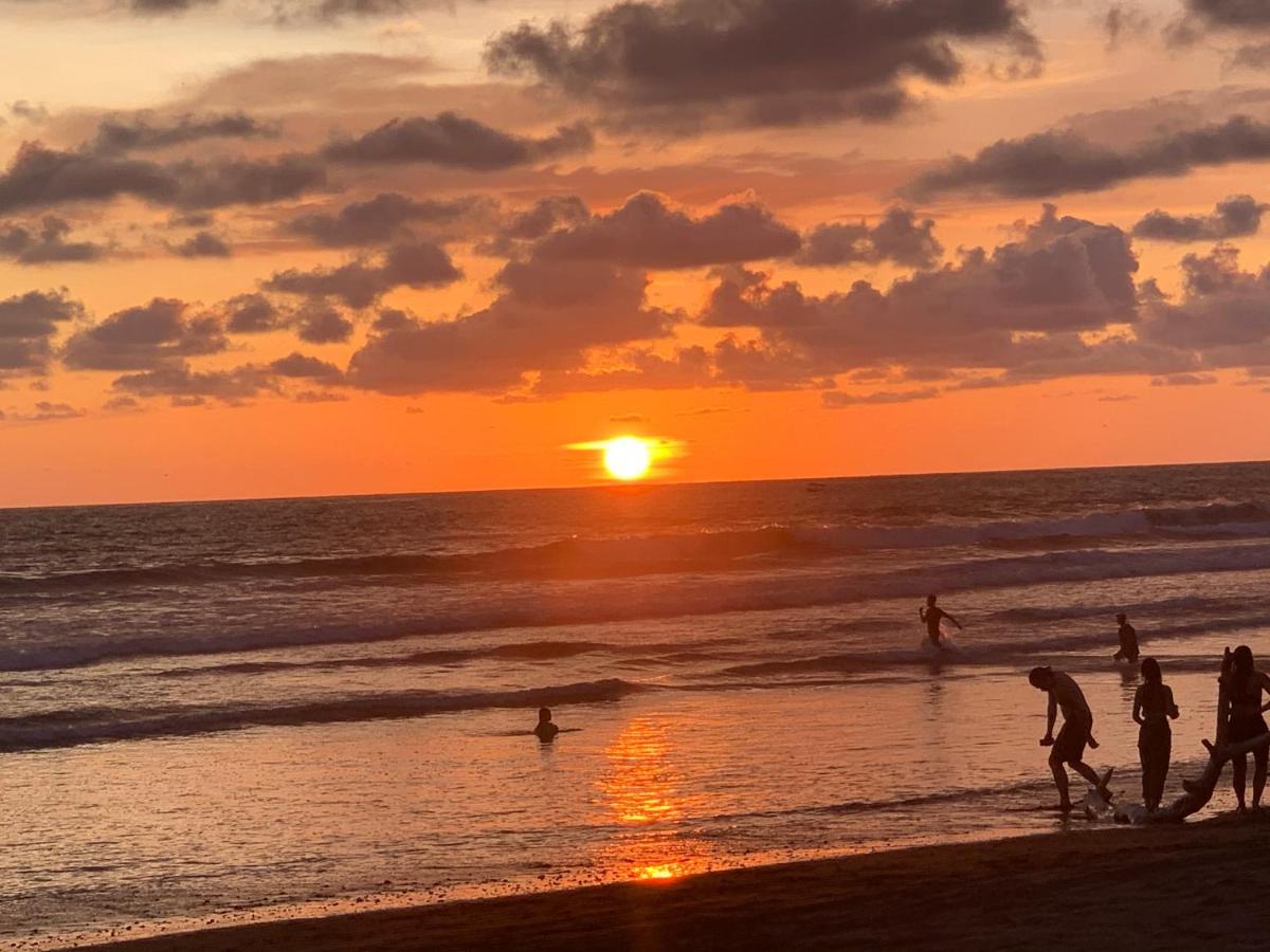 ホテル Miguel Surf Camp ケポス エクステリア 写真