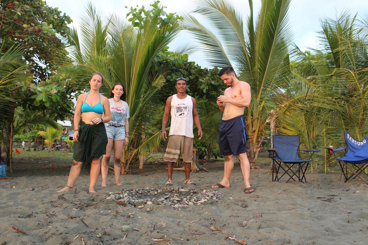 ホテル Miguel Surf Camp ケポス エクステリア 写真