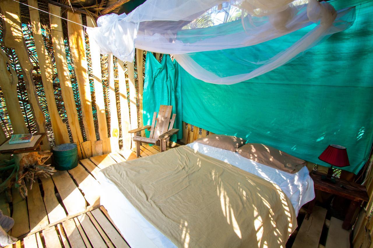 ホテル Miguel Surf Camp ケポス エクステリア 写真