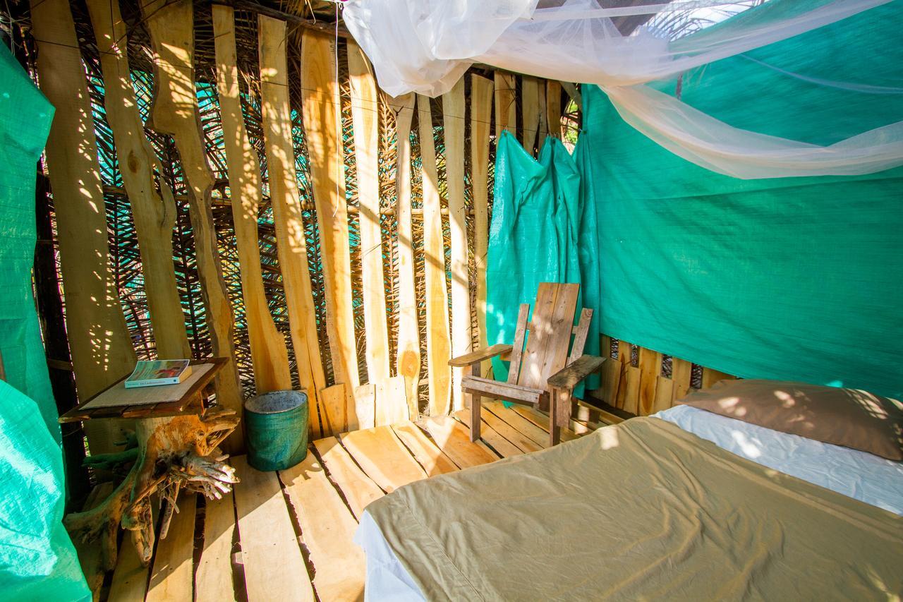 ホテル Miguel Surf Camp ケポス エクステリア 写真
